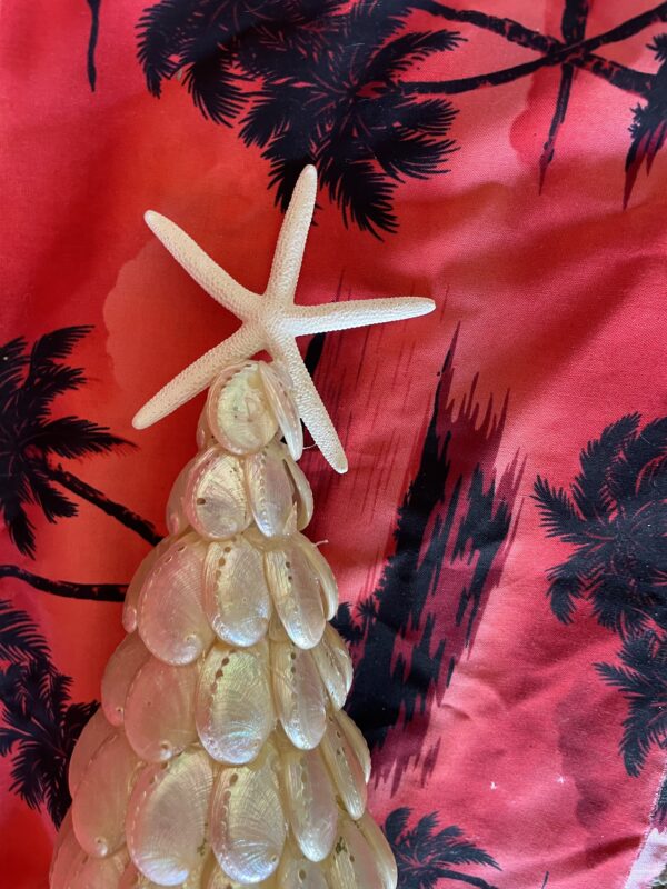 Tabletop Sea shell Christmas tree - Image 3